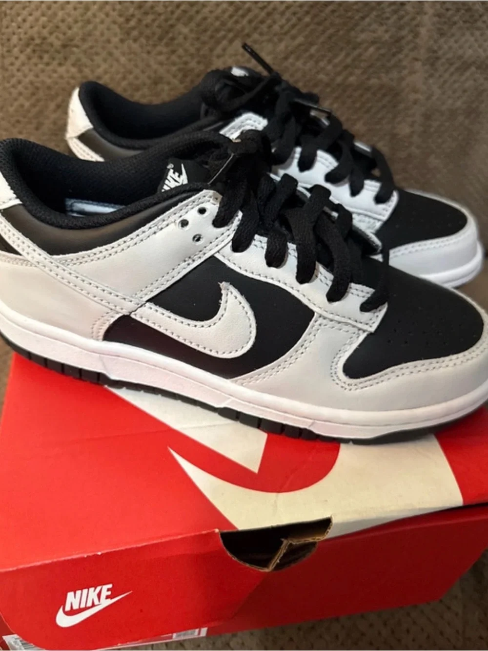 Boys New Nike Dunk Low (GS) Black/ Platinum Tint Size 3.5
